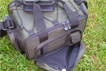 Spinnertasche Iron Claw Small, incl. 5 Boxen